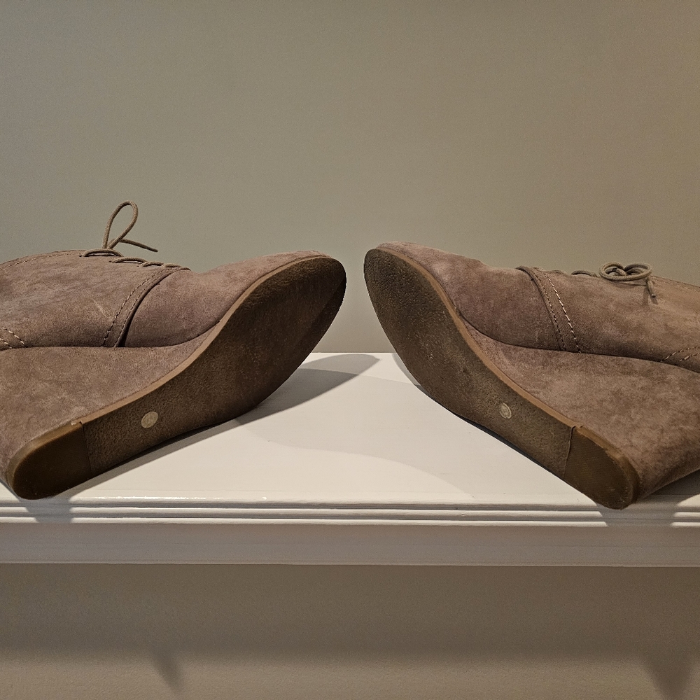 Booties - Picture 3 of 4
